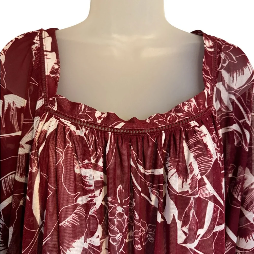 Lane Bryant Maroon / White Bat Wing Top   PLUS:  26/28 - Picture 2 of 8